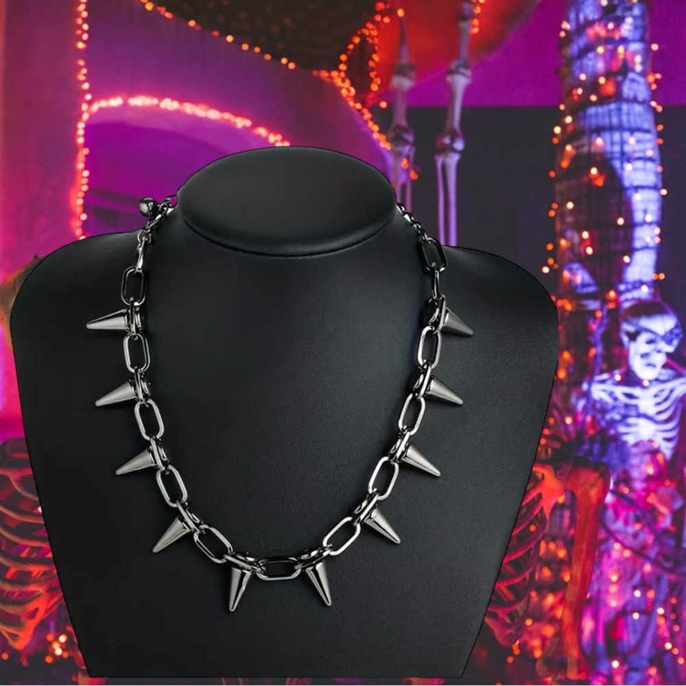 ‼️$7‼️ Bullet Punk Gothic Studded Rivet Spikes Necklace Vintage Choker Gunmetal